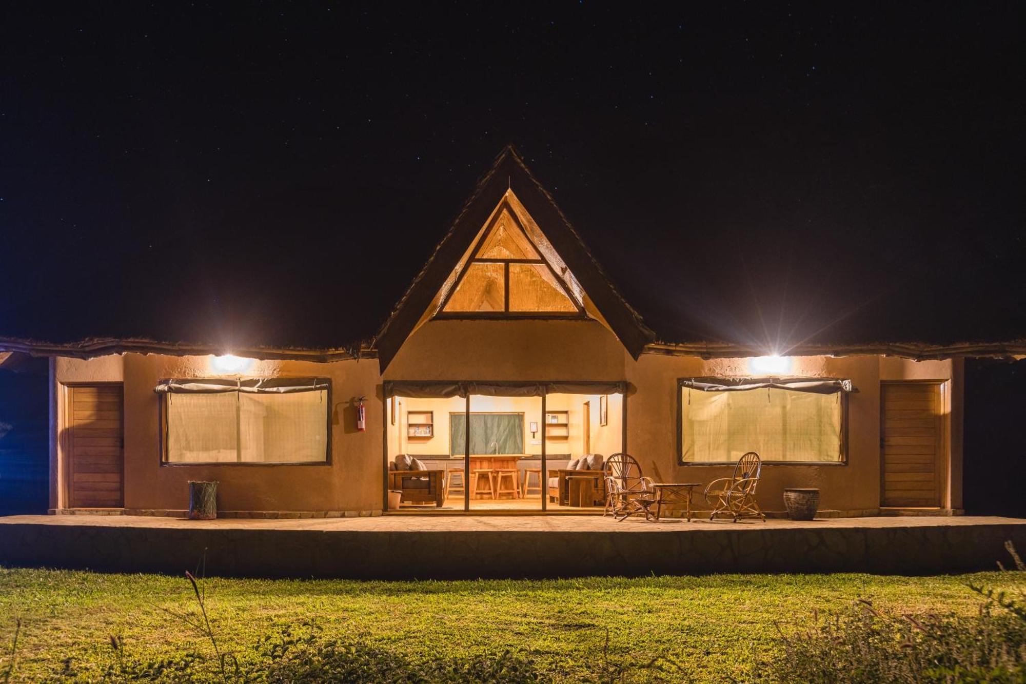 Hotel Oilepo Amboseli Rift Valley Exteriér fotografie
